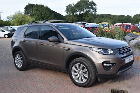 2.0 TD4 SE Tech SUV 5dr Diesel Manual 4WD Euro 6 (s/s) (180 ps)