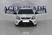 Ford Focus 2.5 RS Hatchback 3dr Petrol Manual (225 g/km, 301 bhp) 2010