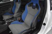 Ford Focus 2.5 RS Hatchback 3dr Petrol Manual (225 g/km, 301 bhp) 2010