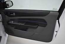 Ford Focus 2.5 RS Hatchback 3dr Petrol Manual (225 g/km, 301 bhp) 2010