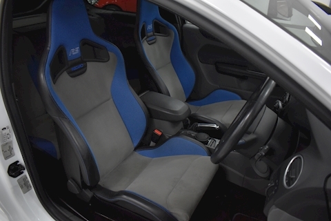Focus 2.5 RS Hatchback 3dr Petrol Manual (225 g/km, 301 bhp)