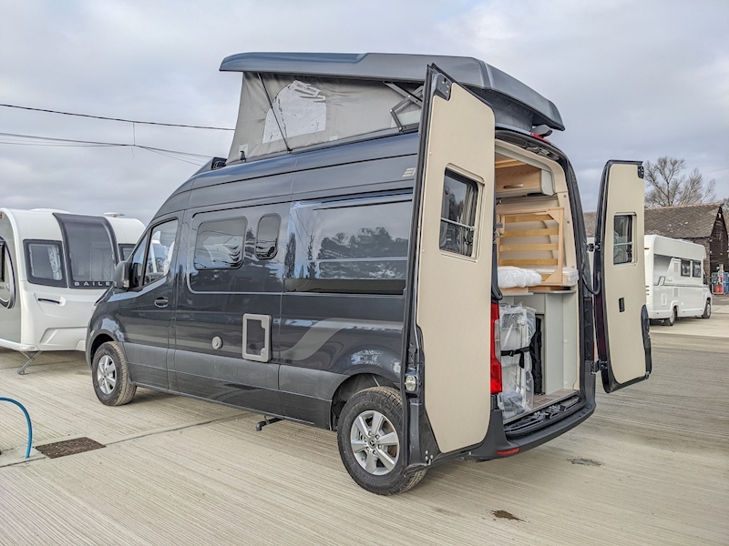 Hymer Free S 600 Pop-Top - Large 17