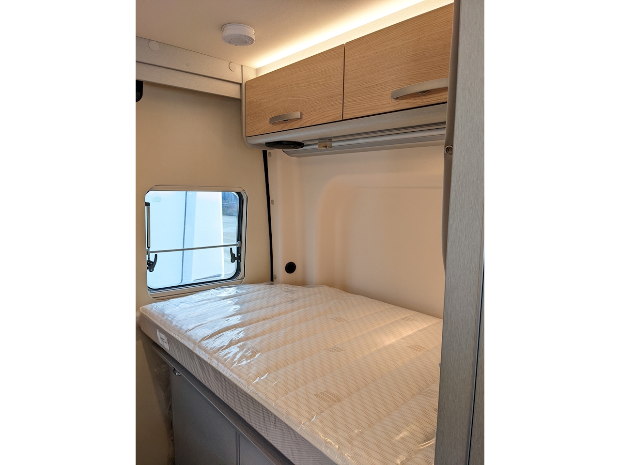 Hymer Free S 600 Pop-Top - Large 51