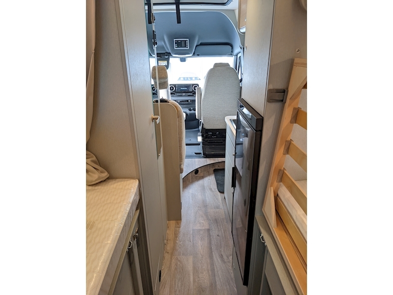 Hymer Free S 600 Pop-Top - Large 57