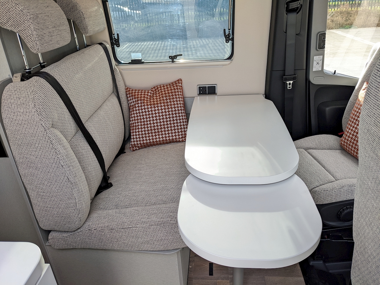 Hymer Free S 600 Pop-Top - Large 38