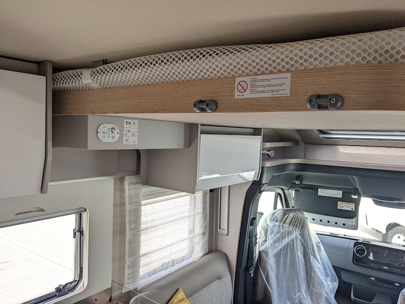Hymer T-Class S 695 - Large 52