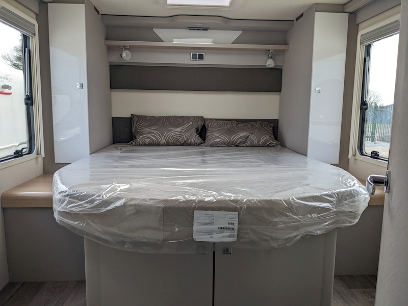 Hymer T-Class S 695 - Large 65