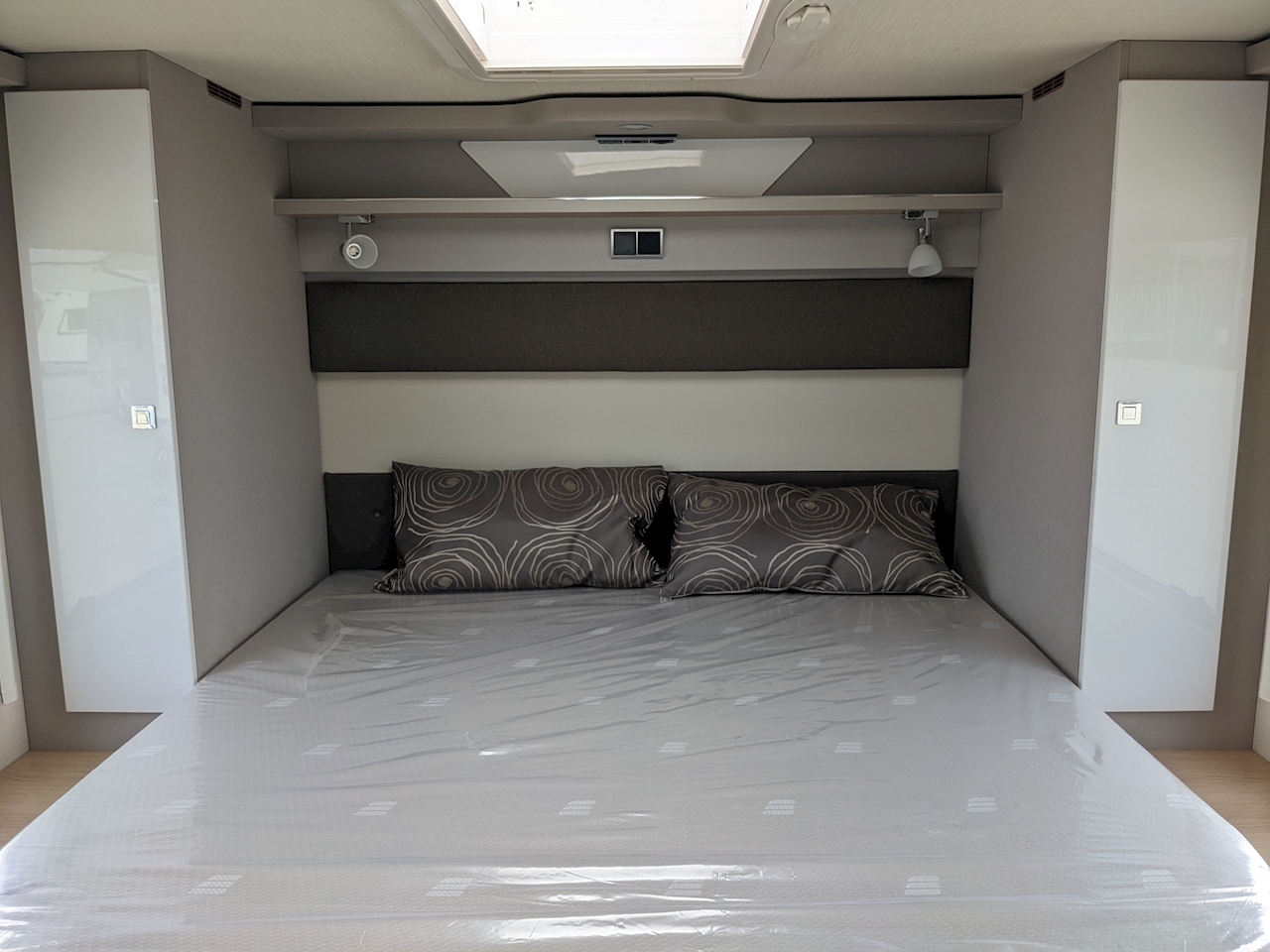 Hymer T-Class S 695 - Large 68