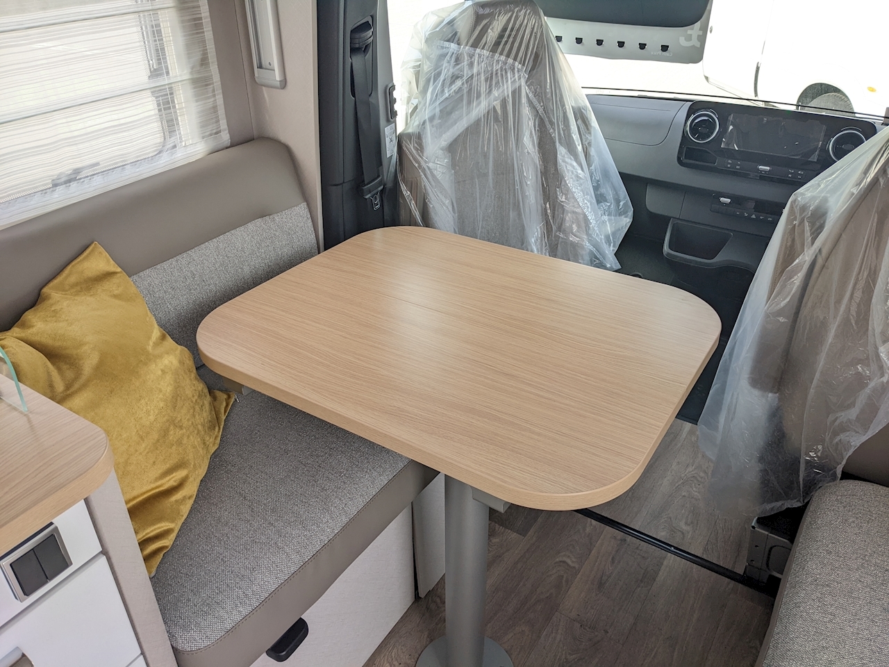 Hymer T-Class S 695 - Large 34