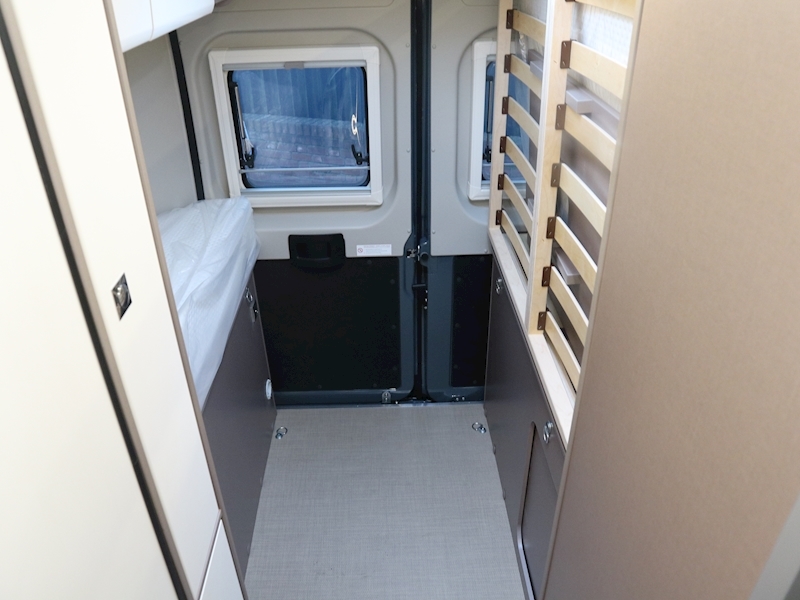 Burstner Eliseo C 2023 602 Sunroof - Large 16
