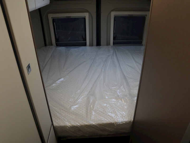 Burstner Eliseo C 2023 602 Sunroof - Large 17