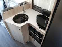 Autotrail F-Line F70 2024 Motorhome18