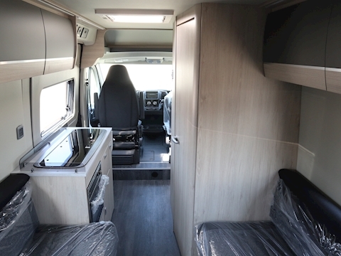 Autotrail Expedition 2023 66 Van - Large 15