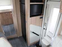 Autotrail Frontier  Comanche HB19