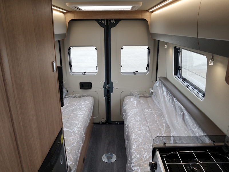 Autotrail V Line 2023 635 SE - Large 13