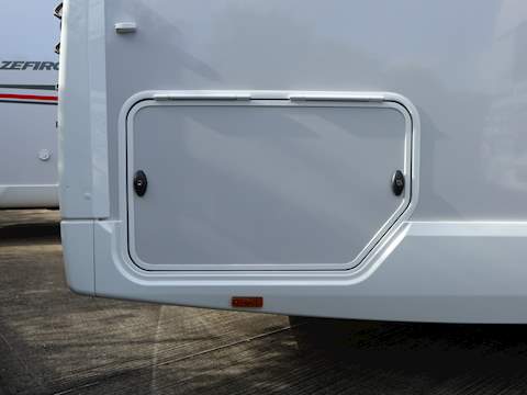 Rollerteam Autoroller 746 Motorhome - N1345