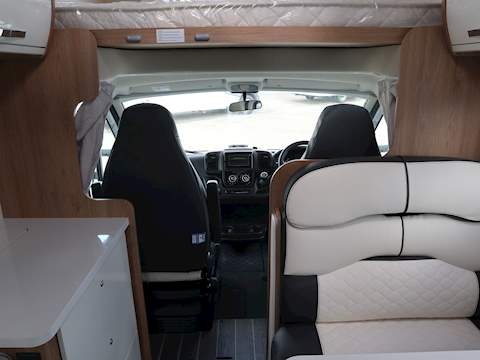 Rollerteam Autoroller 746 Motorhome - N1345