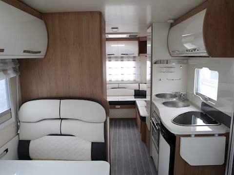 Rollerteam Autoroller 746 Motorhome - N1345