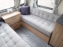 Bailey Phoenix +640 2023 Caravan6