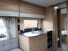 Bailey Phoenix +640 2023 Caravan10