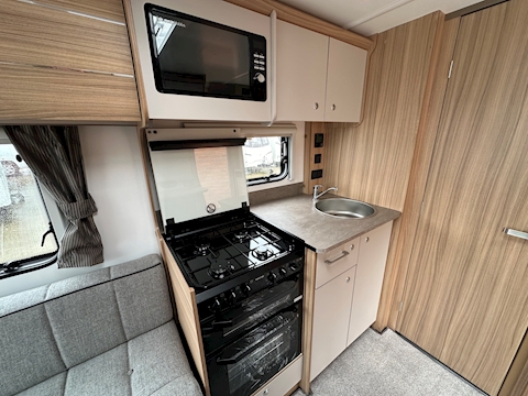 Bailey Phoenix GT75 420 2024 Caravan - Large 4