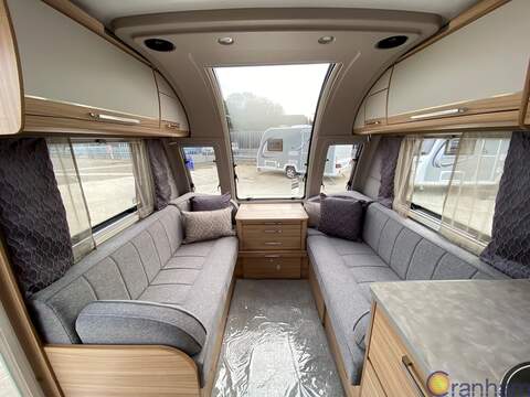 Bailey Unicorn Vigo Caravan - N1511