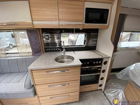 Bailey Unicorn Vigo Caravan - N1511