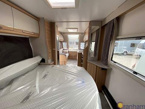 Bailey Unicorn Vigo Caravan - N1511