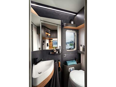 Hymer Venture S Campervan - N1546