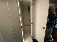 Hymer Venture S  Campervan11