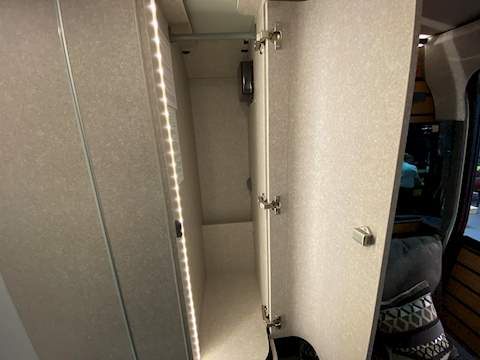 Hymer Venture S Campervan - N1546