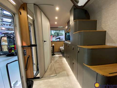 Hymer Venture S Campervan - N1546