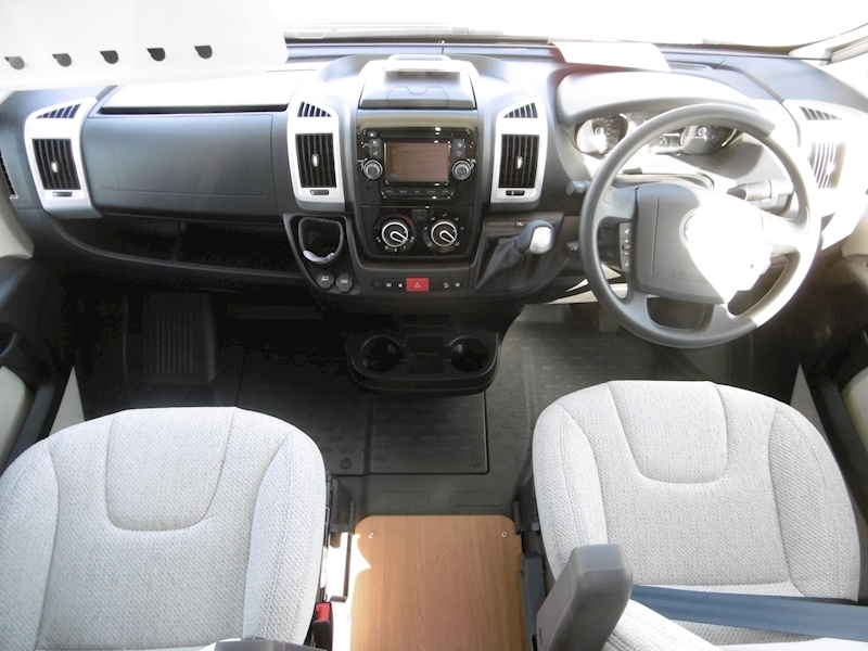 Autotrail Imala 2018 730 Lo-Line - Large 6