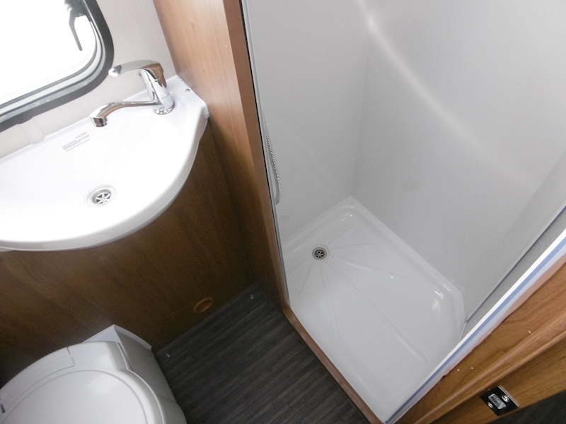 Autotrail Imala 2018 730 Lo-Line - Large 19