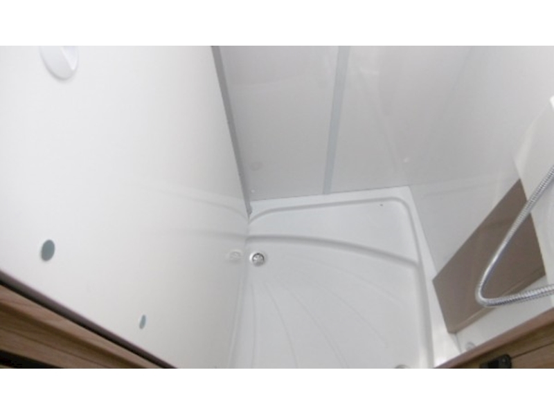 Burstner Lyseo Harmony 2018 T 690 G - Large 18