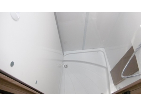 Burstner Lyseo Harmony 2018 T 690 G - Large 18