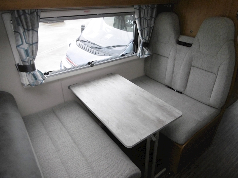 Autotrail Apache 2019 700 Hi-Line - Large 8