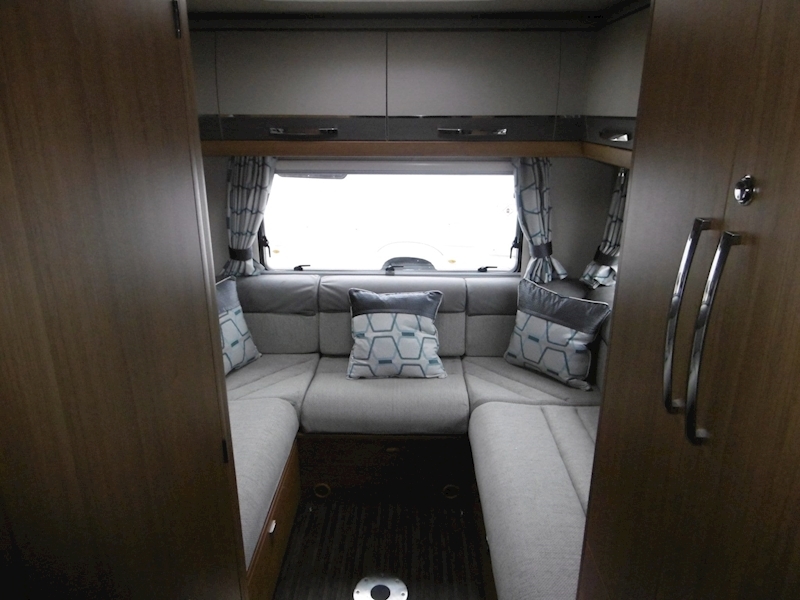 Autotrail Apache 2019 700 Hi-Line - Large 14