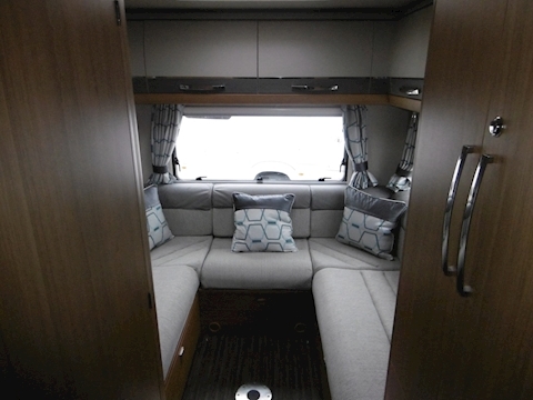Autotrail Apache 2019 700 Hi-Line - Large 14