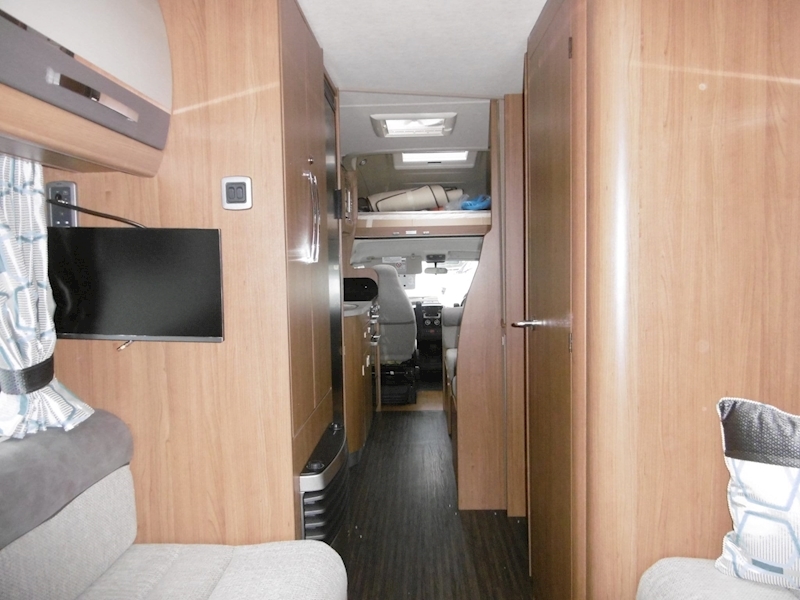 Autotrail Apache 2019 700 Hi-Line - Large 16