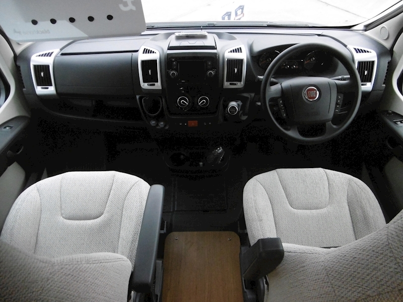 Autotrail Imala 2019 615 Hi-Line - Large 5