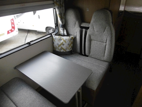 Autotrail Tribute 2019 T-736 G - Large 12