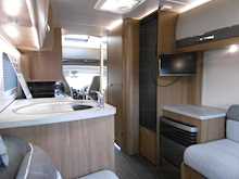 Autotrail Apache 2019 634 Lo-Line18