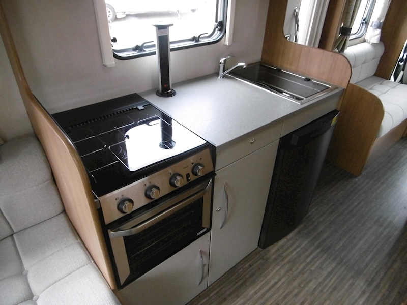 Autotrail Tribute 2018 T-720 Hi-Line - Large 17