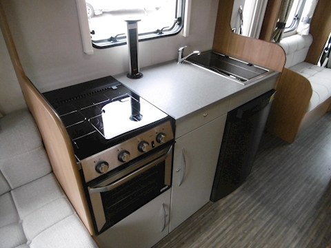 Autotrail Tribute 2018 T-720 Hi-Line - Large 17