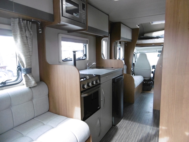 Autotrail Tribute 2018 T-720 Hi-Line - Large 21
