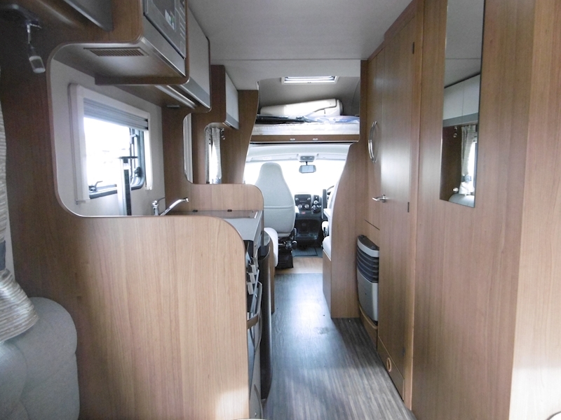 Autotrail Tribute 2018 T-720 Hi-Line - Large 22