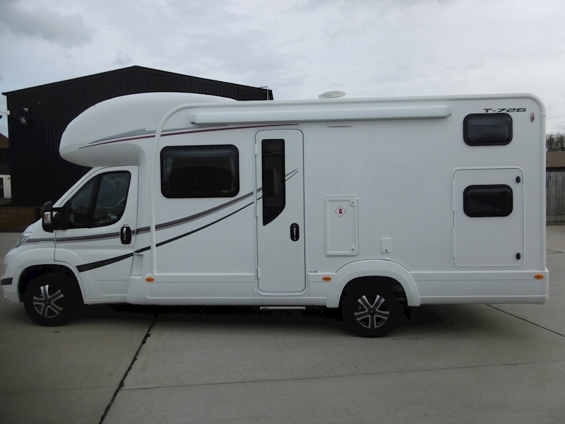 Autotrail Tribute 2018 T-726 Hi-Line - Large 4