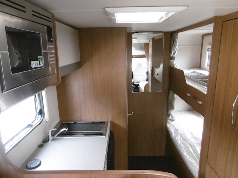 Autotrail Tribute 2018 T-726 Hi-Line - Large 14