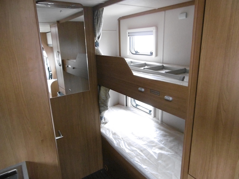 Autotrail Tribute 2018 T-726 Hi-Line - Large 17